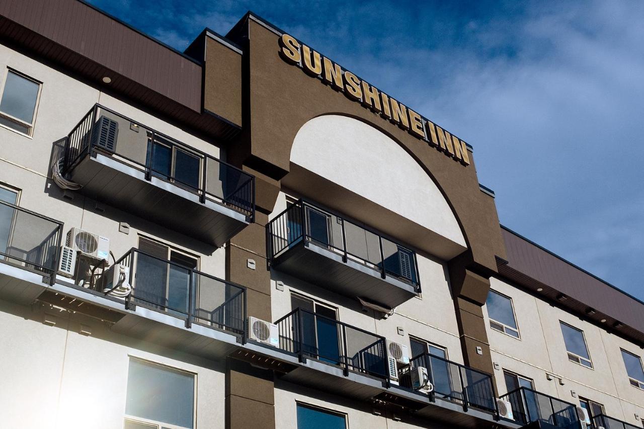 טראס Quality Inn Sunshine Suites מראה חיצוני תמונה