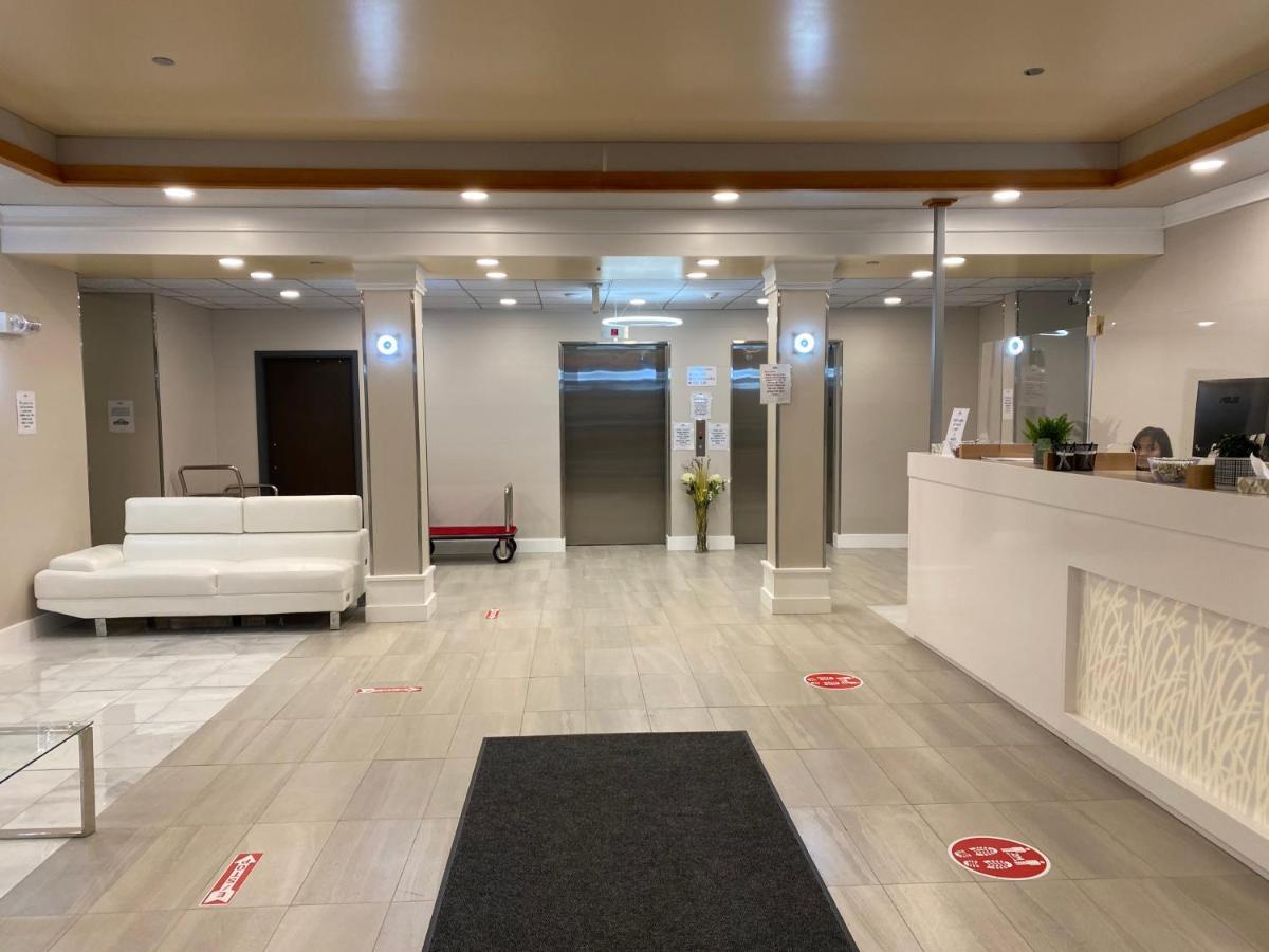 טראס Quality Inn Sunshine Suites מראה חיצוני תמונה