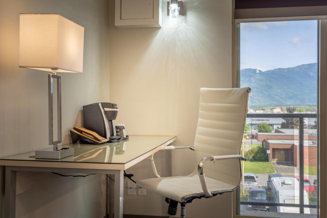 טראס Quality Inn Sunshine Suites מראה חיצוני תמונה